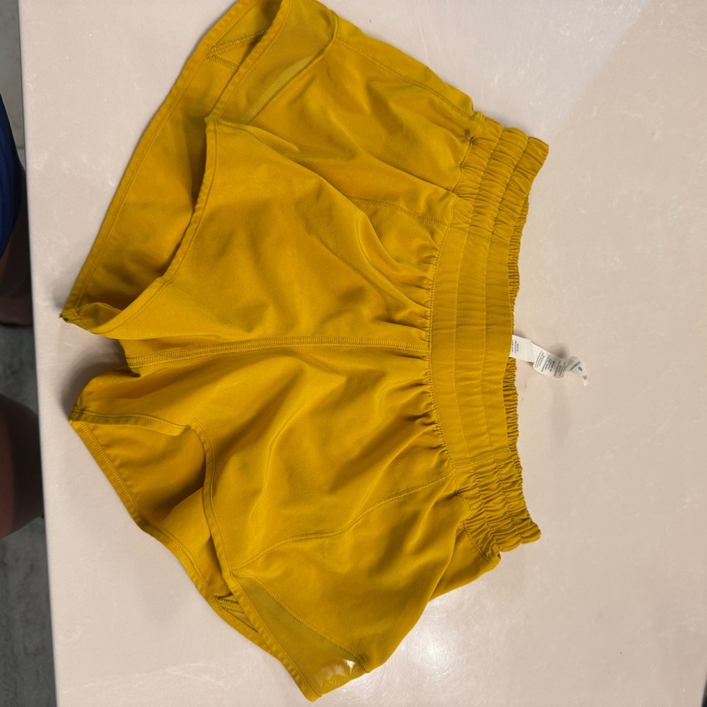 Lululemon Hotty Hot Yellow 2.5”Shorts